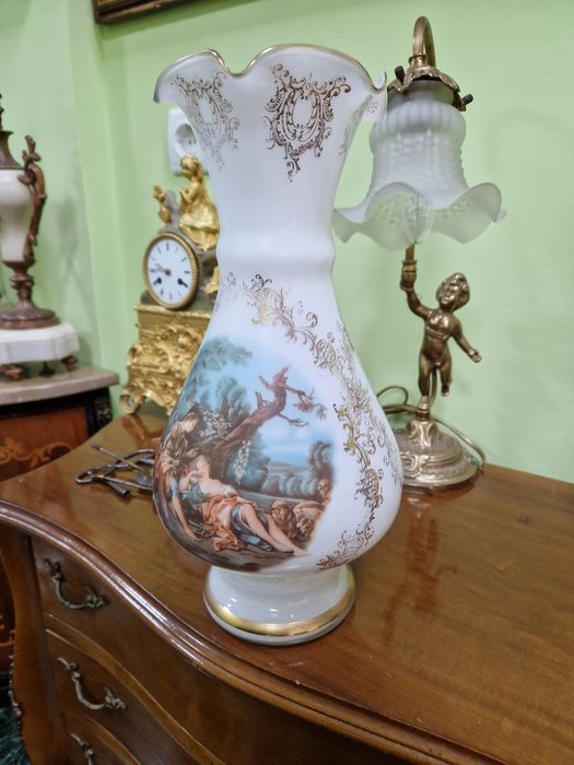 Страхотна антикварна френска колекционерска ваза Опалин