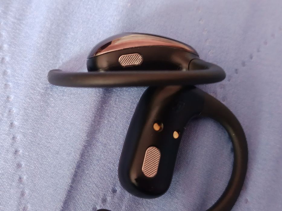 Vând căști fără fir conectare prin bluetooth ,noi