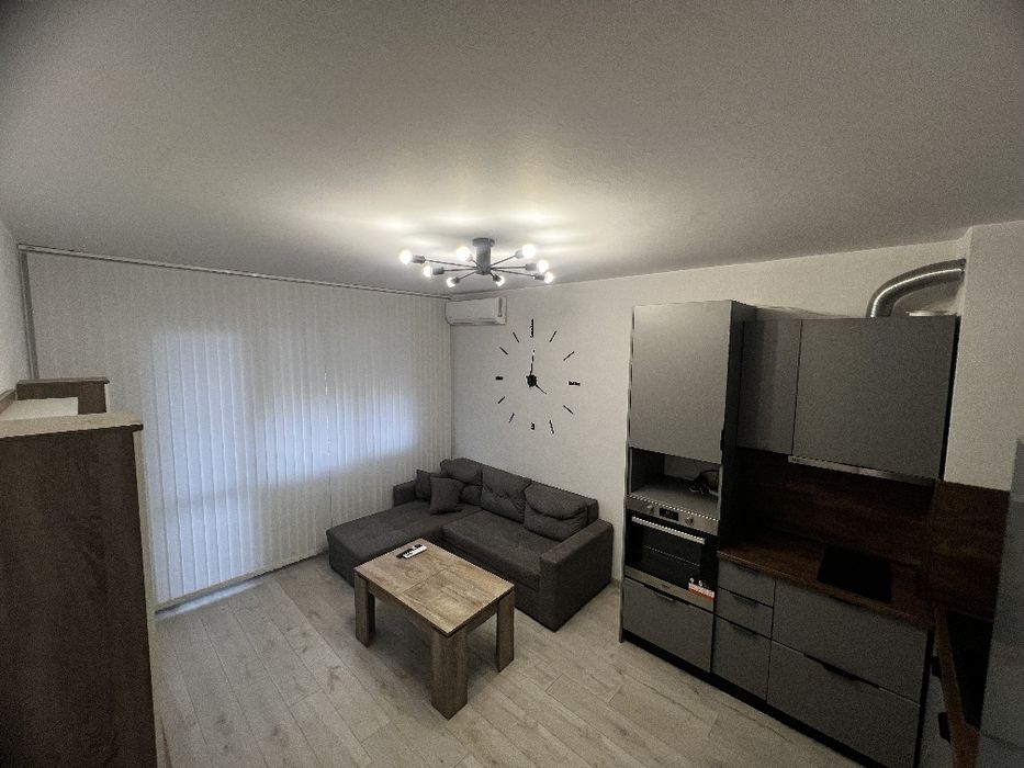 Дава се под наем Двустаен апартамент в Варна, Младост 1 - 52 кв.м за 484.5 € - Снимка #1