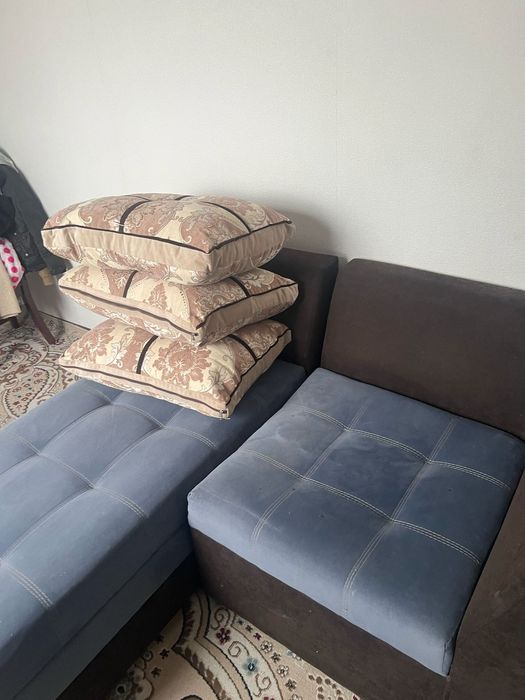 Диван для гостиной