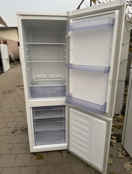Месяц гарантия..