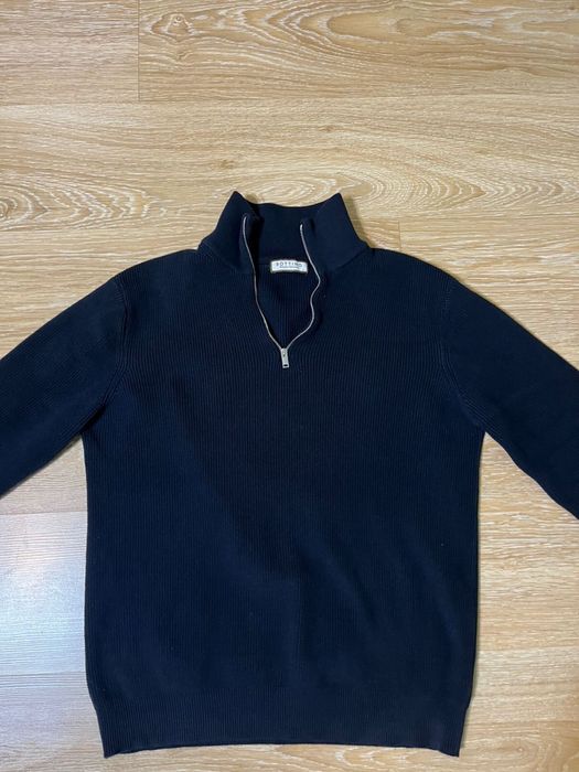 Продам кофту на полузамке