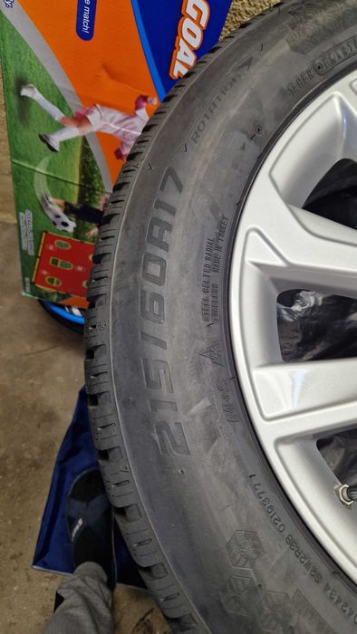 Зимни гуми с джанти.