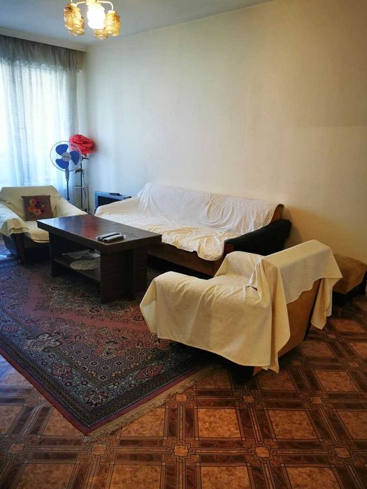 Дава се под наем Тристаен апартамент в Пловдив, Остромила - 81 кв.м за 270.3 € - Снимка #1