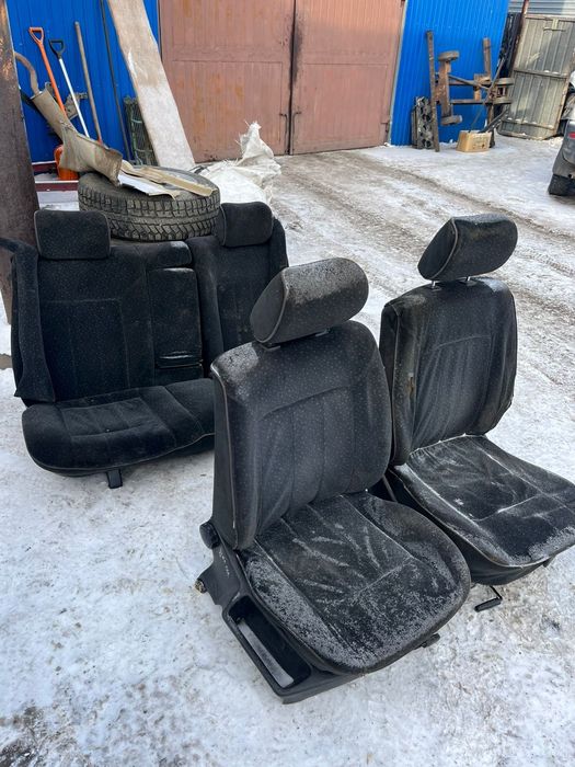 Сиденья о автомобиля Вольсваген Пассат б4