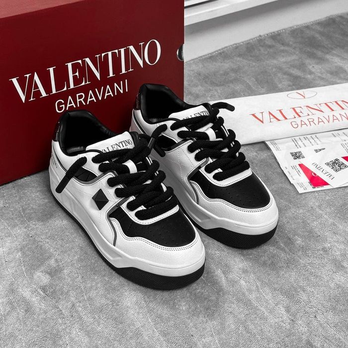 Valentino Garavani Alb & Negru