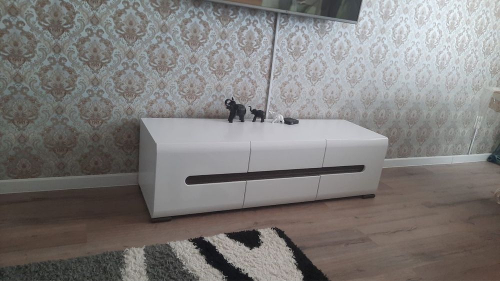 Тумба для гостиной