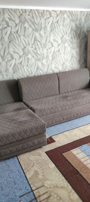 Продам диван длинна 3 метра