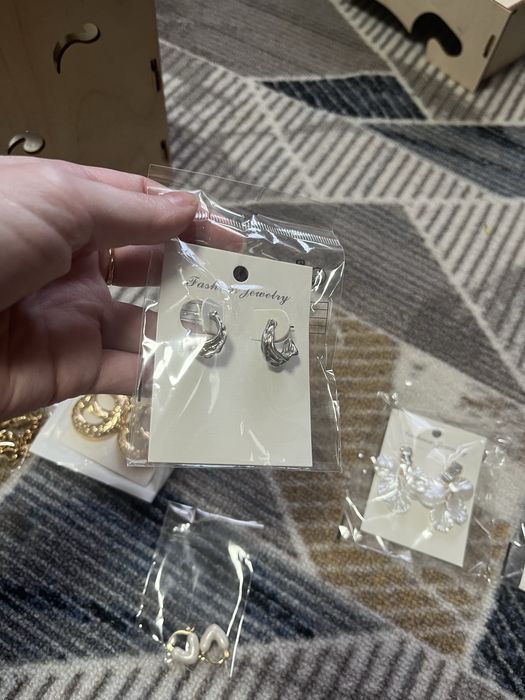 Продам новые серьги/браслет