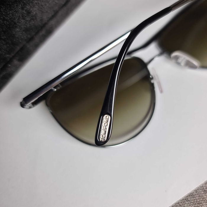 Солнцезащитные очки TF.