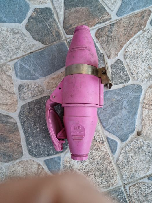 Priza cu fisa 32A/400V