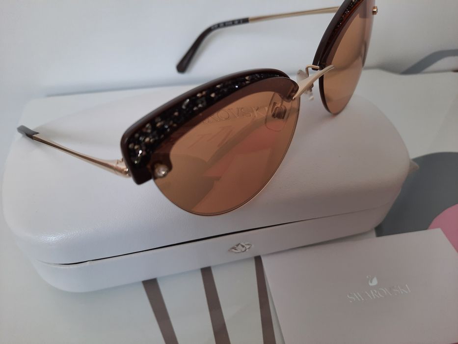 Нови очила на Swarovski