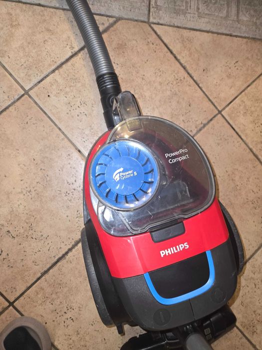 Прахосмукачка Phillips Power Pro compact 5