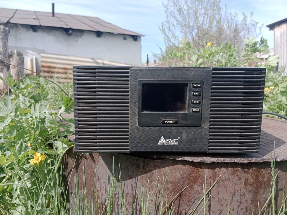 Инвертор 12v-220v