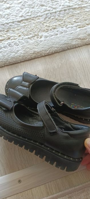 Срочно продам туфли
