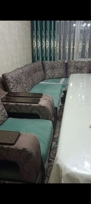 Диван+стол (стульями 7шт)