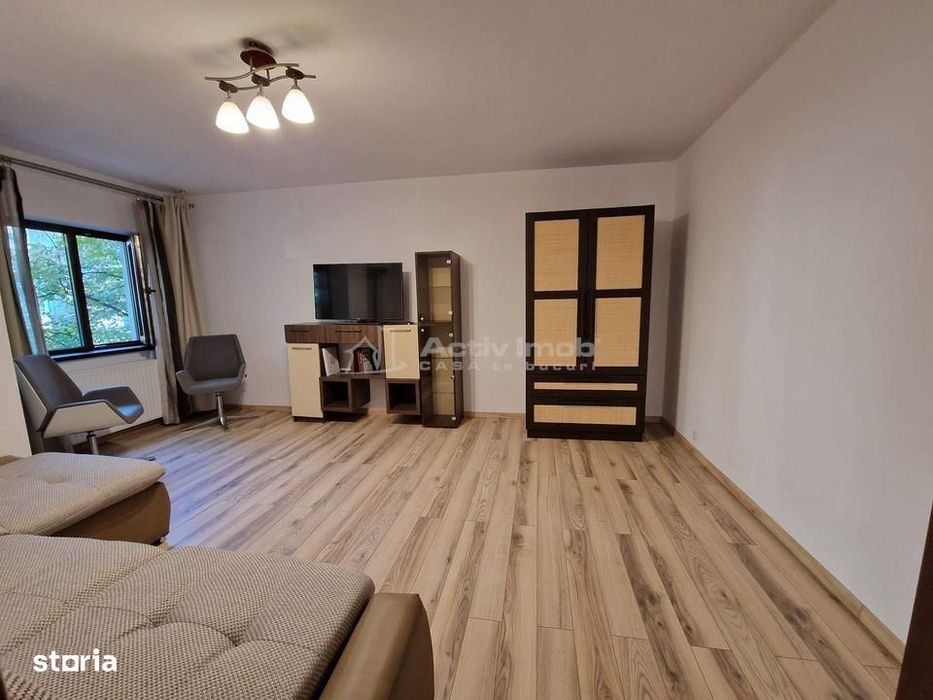 2 cam Drumul Sarii-  Liceul Ion Barbu, str. Nabucului, parcare