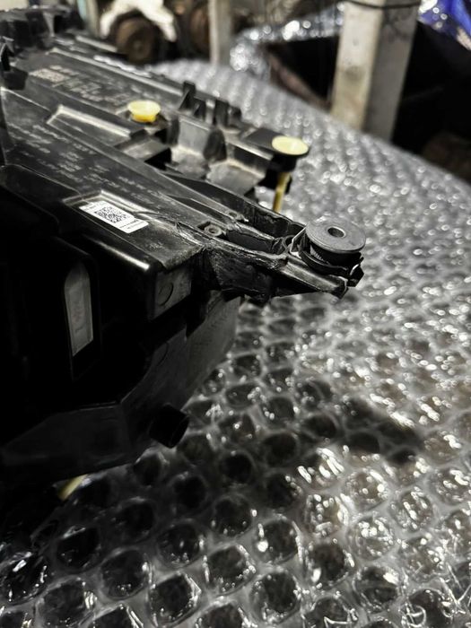 ляв фар на AUDI Q4