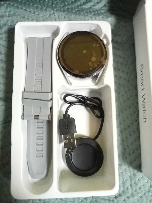 Смарт часовник .