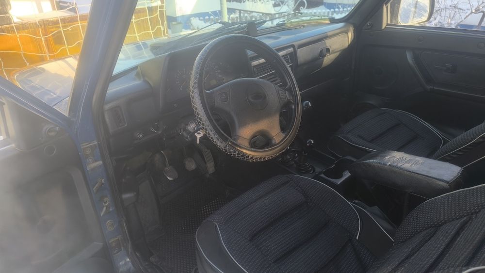 Продам ниву 2012 г