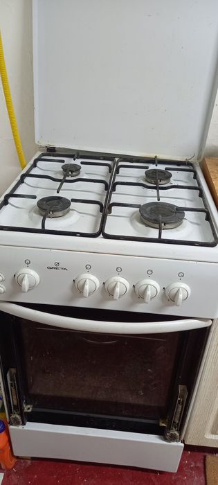 Газплита с духовкои