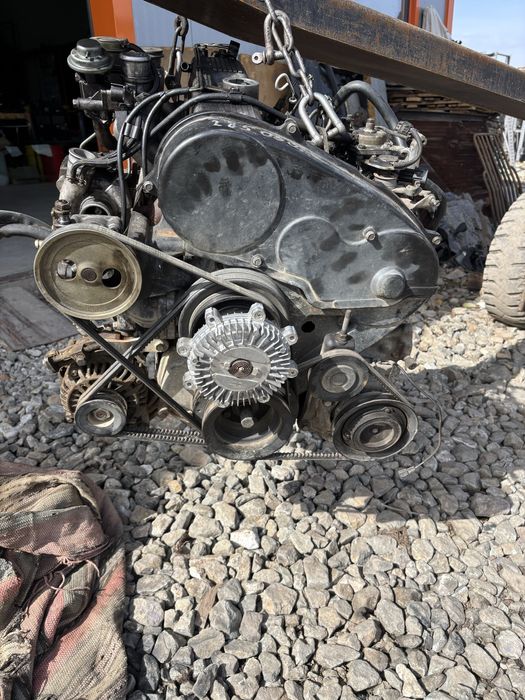 двигател/мотор за mitsubishi pajero 2 2.5