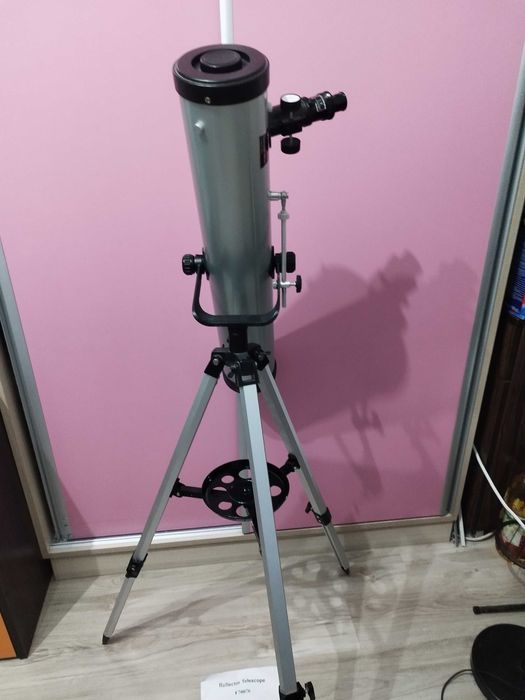 Продавам нов Астрономически Телескоп F70076 - Любителска серия