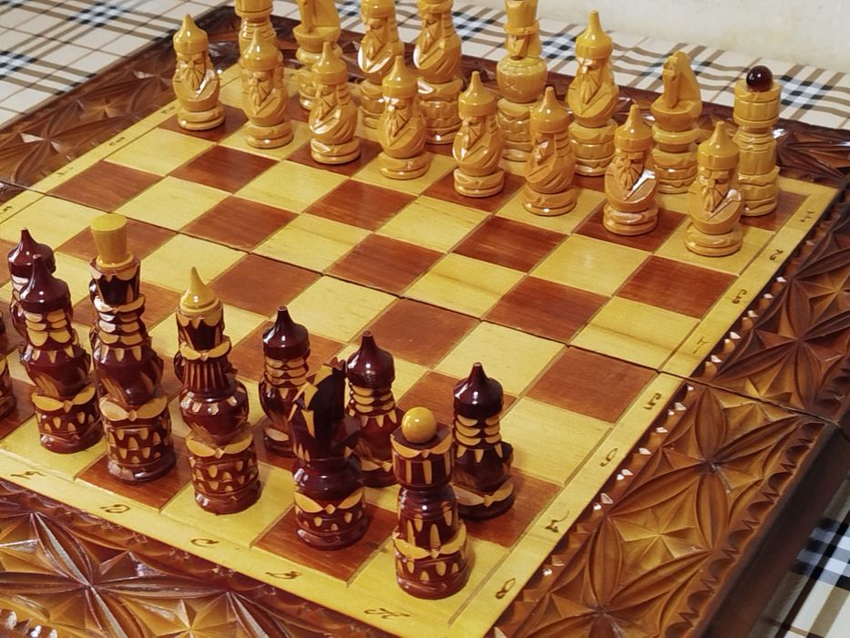Шахматы нарды отличные подарок