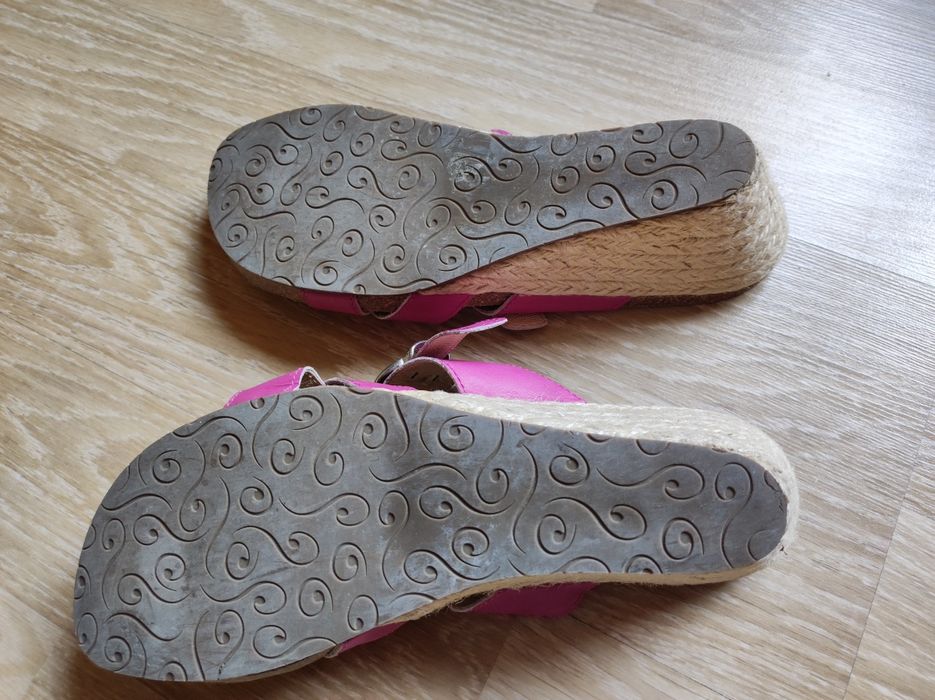 Дамски летни чехли hush puppies