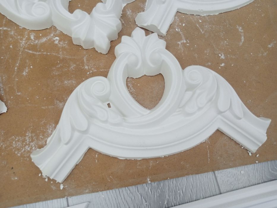 Гипсовое уголки для рамку