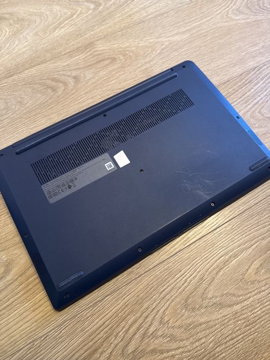 Laptop LENOVO IdeaPad 3