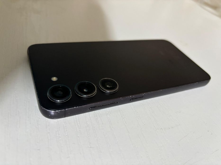 Samsung Galaxy S23 256 ГБ (Snapdragon)
