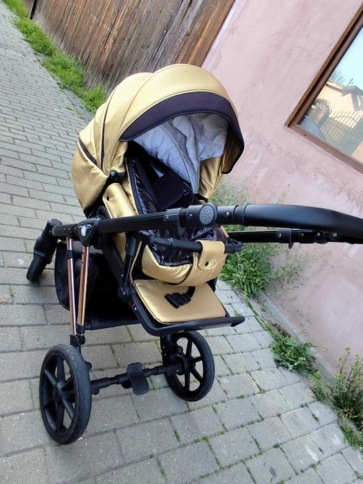 Vand carucior copii firma MAKAN in stare foarte buna