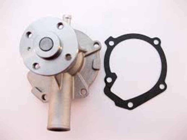 pompa apa motor kubota d950