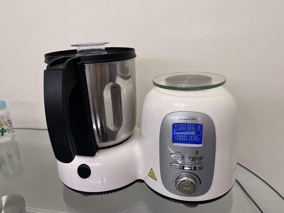 Robot Mixer-blender-fierbator-gatit in aburi-cantar