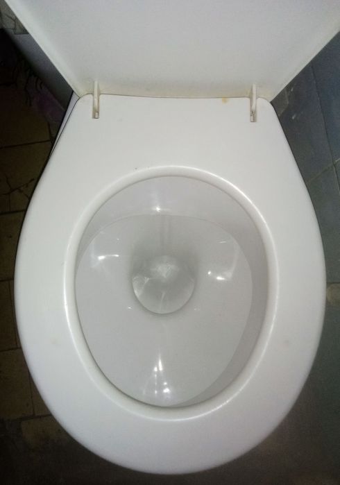 Унитаз с бачком б/у