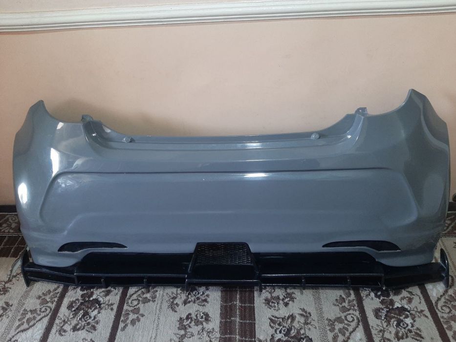 Spark uchun orqa bamfer sotiladi