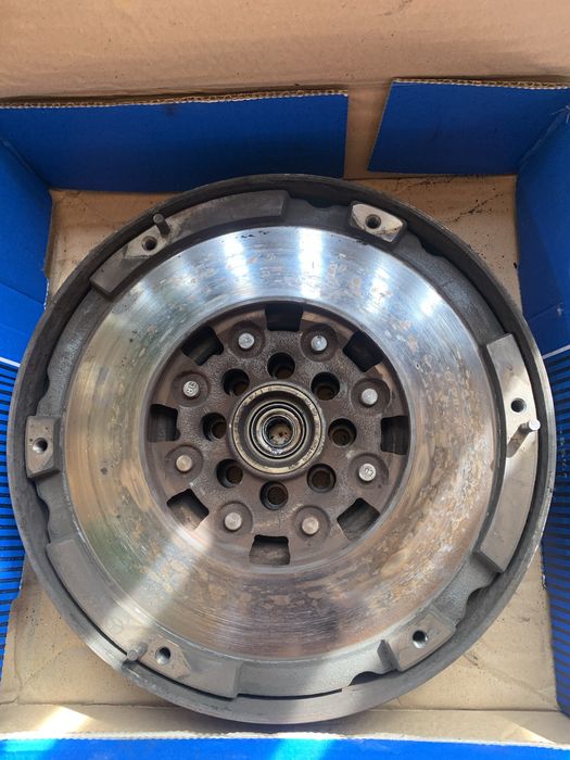 Комплект маховик и съединител за ОМ646