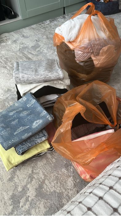 Женская одежда,2 мешка
