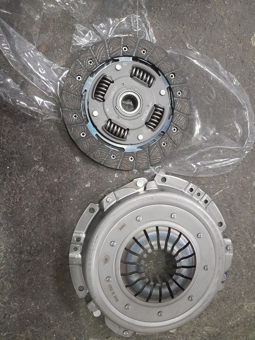 Kit ambreiaj renault .dacia dusterafter market cod302106432Rsi 3020550