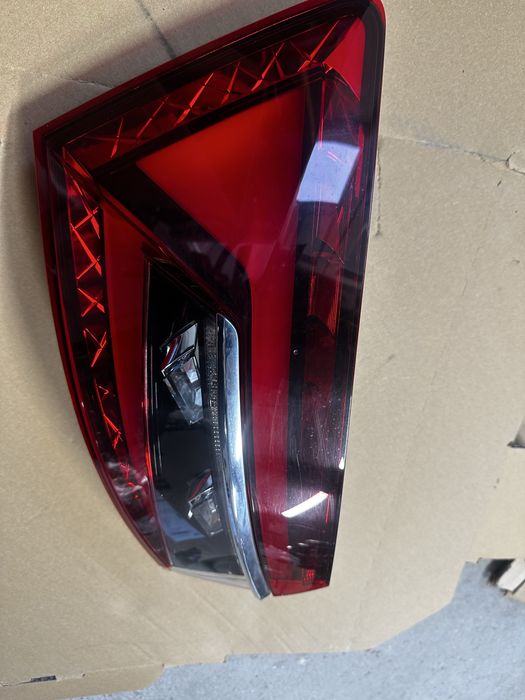 Stop stânga led skoda duperb 3.v.facelift break.cod:3v9945207.C.