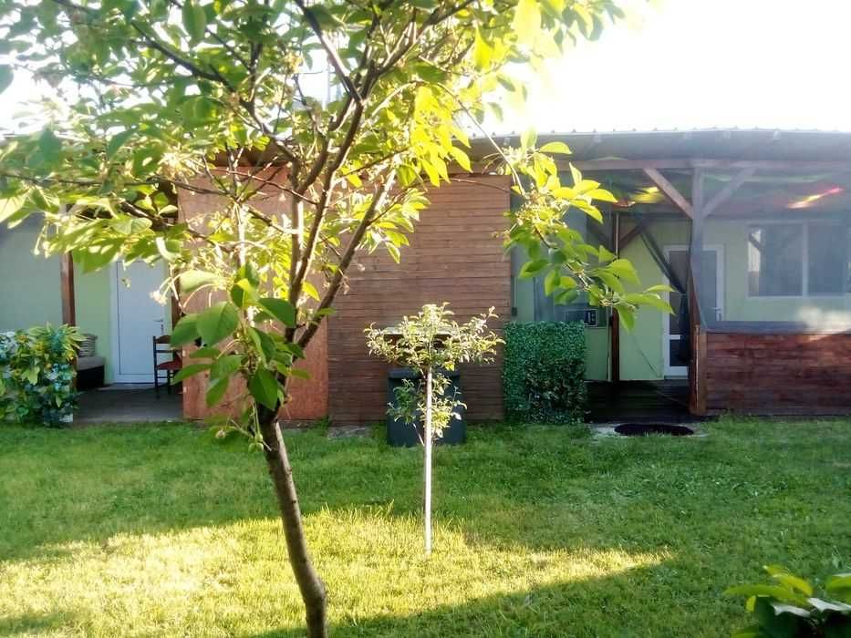 Дава под наем  озаведено бунгало до брега в Карияни-2500 евро/12 м.