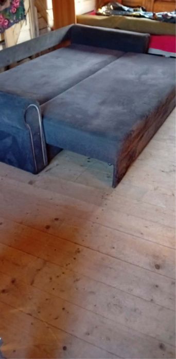 Vând canapea extensibilă 240/160 cu ladă