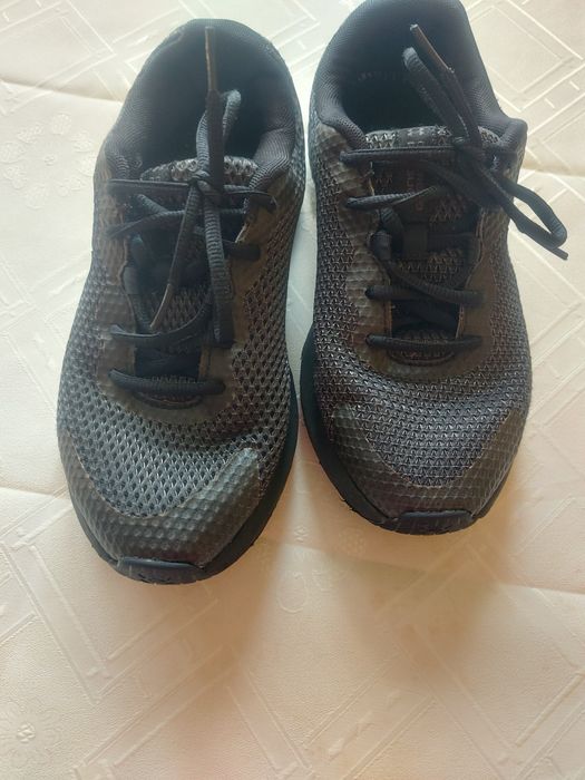 Детски черни маратонки