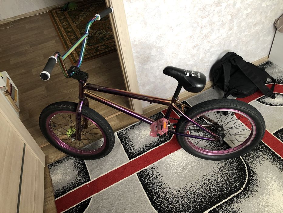 Продам бмх в бе Бензиновой расцветки