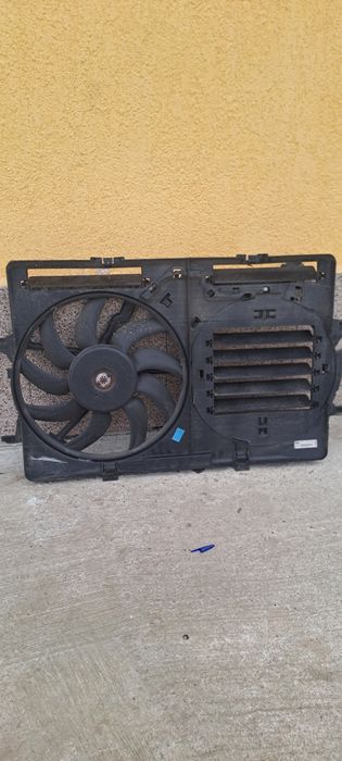 lectroventilator Audi A4 B8 2.0 Tdi 2.7 3.0 Tdi 8K0121003L ventilator racire cu releu 989462U
Stare perfecta de functionare
Pret 600 ron