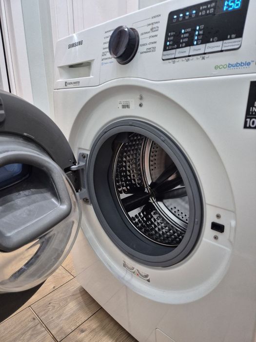 Стиральная машинка Samsung