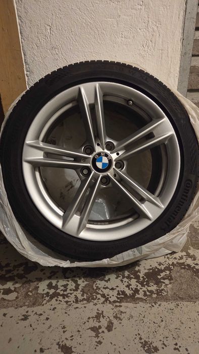 Jante originale BMW 18 inch Styling 707+pneuri vara. Unic proprietar!