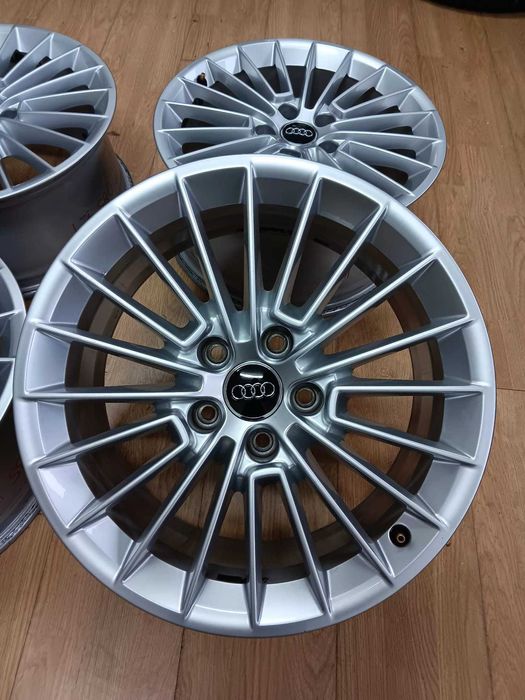 Jante 17 Audi A3 TT originale VW Passat 2019-2024 impecabile 5x112 8J