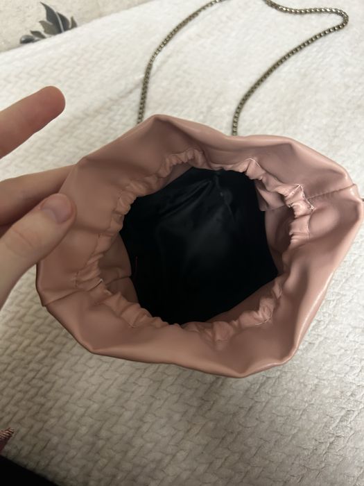 продам красивую сумочку